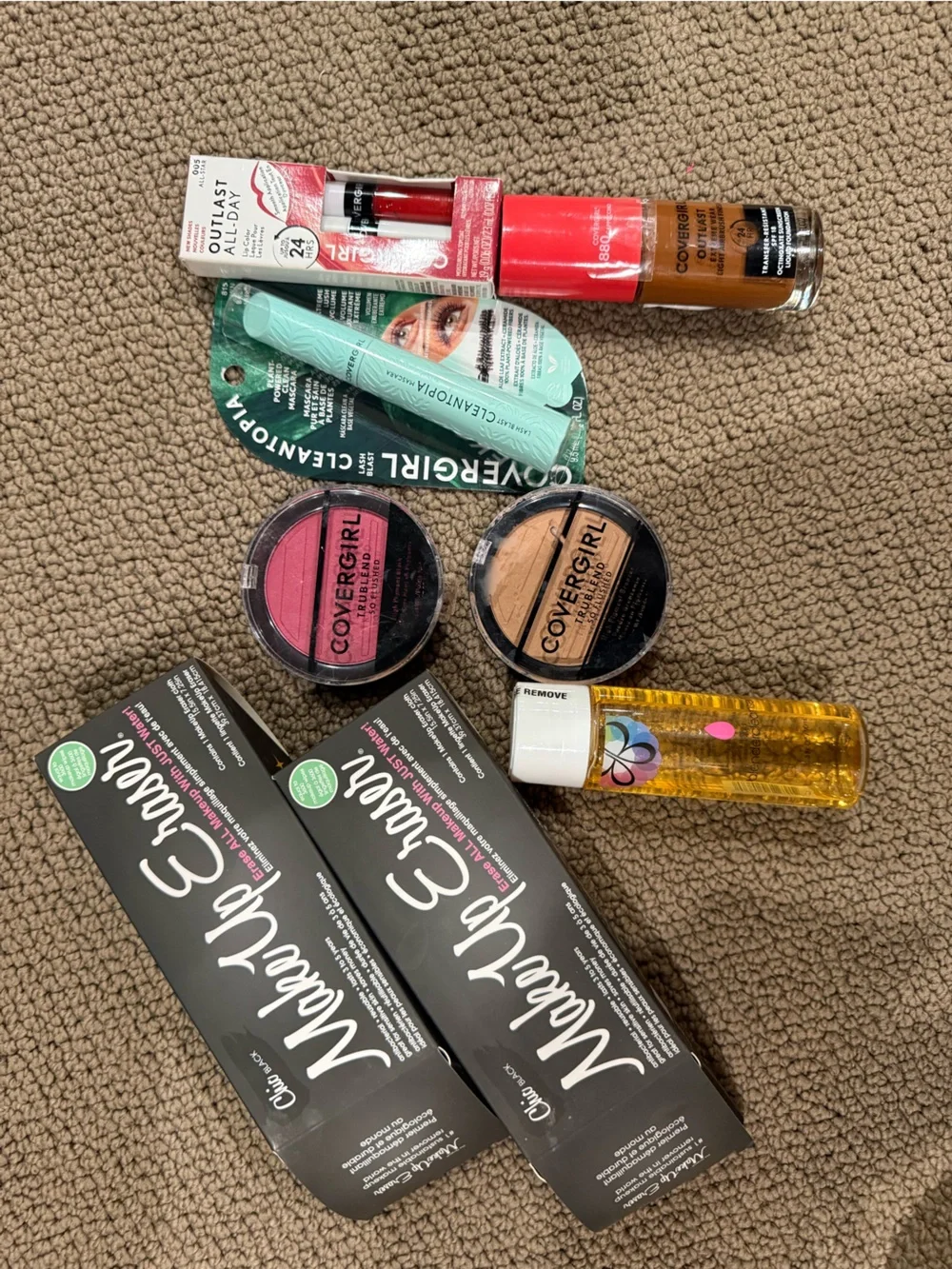 COVERGIRL Eyeshadow Duo in Pink & Tan with Remover Oil